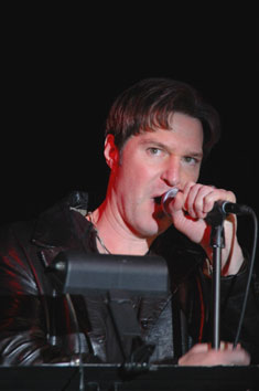 Ron Bohmer (Peter)